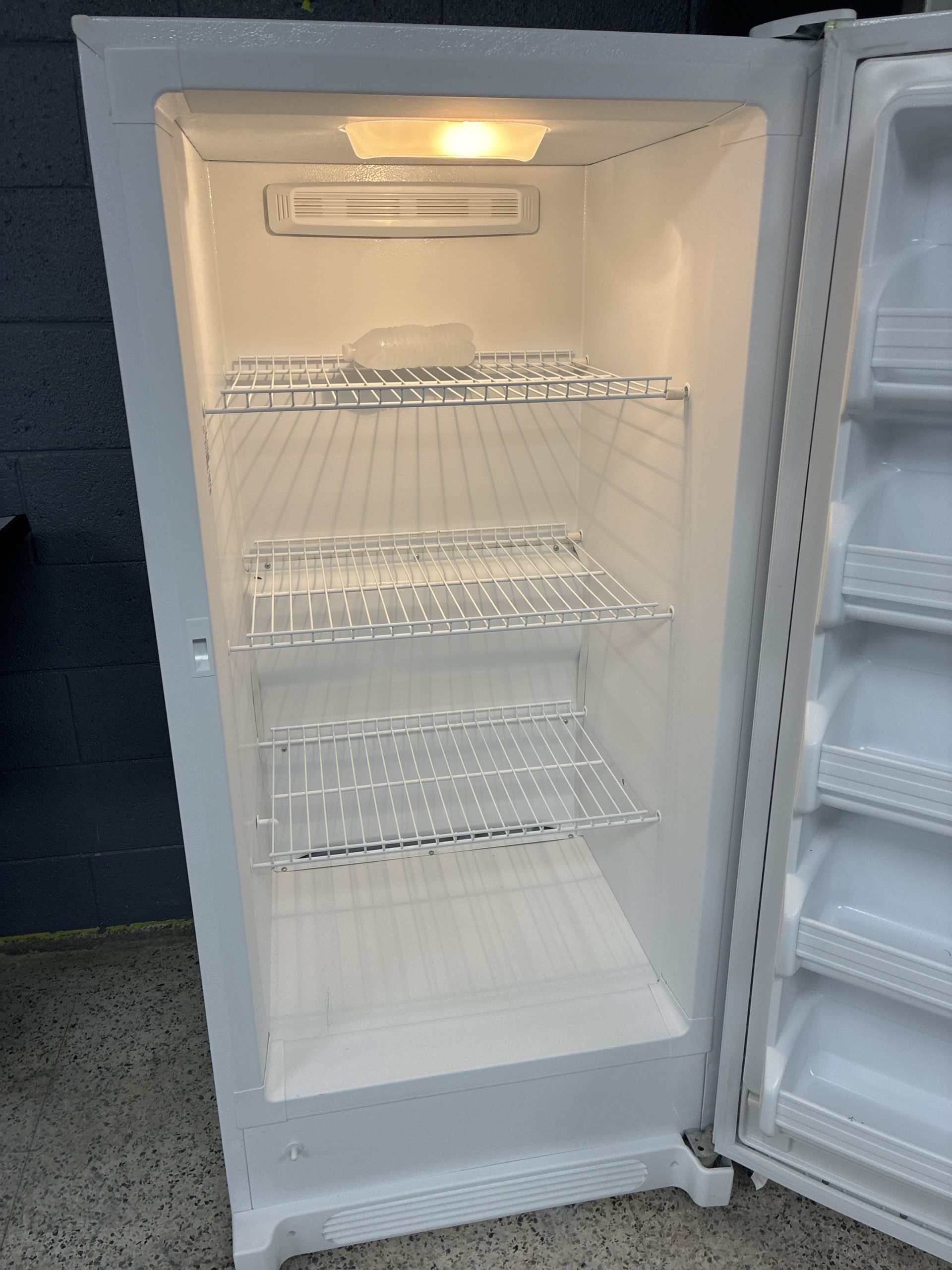 c6c285c9-ded0-4d51-a3f6-9284d024296c-13946-000004b82377a531_file - Mega Used Appliances