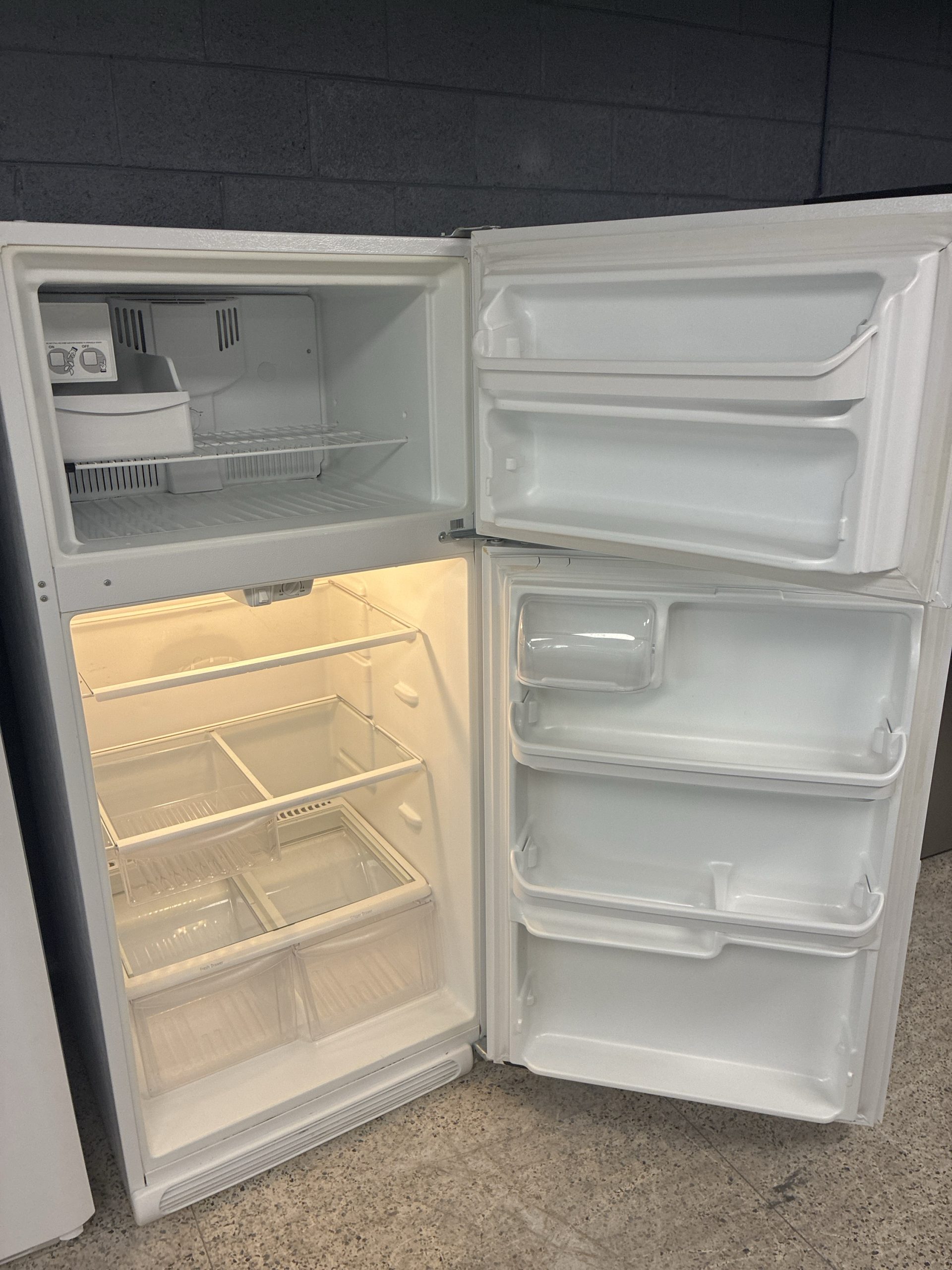 d8654b43-bbdd-4f57-a5dd-0ba57e98f4e6-8638-000002df34c8b8bc_file - Mega Used Appliances